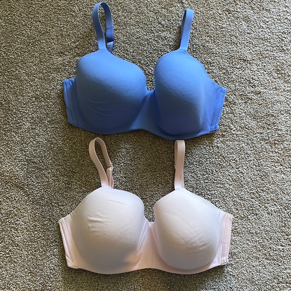 36DD Wacoal Wireless Bras Bundle - Excellent Condition